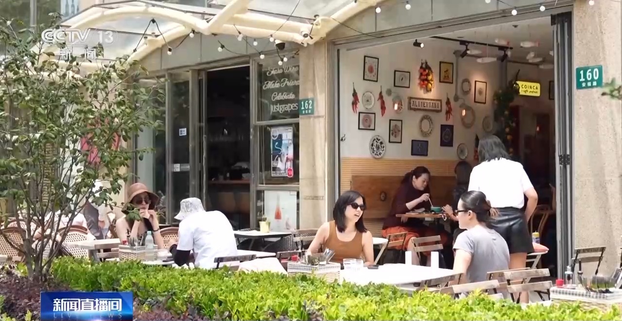 新消费场景为何成为“流量密码”澳门新葡京快闪店频频闪现 这种(图5) 新消费场景为何成为“流量密码”澳门新葡京快闪店频频闪现 这种(图5)